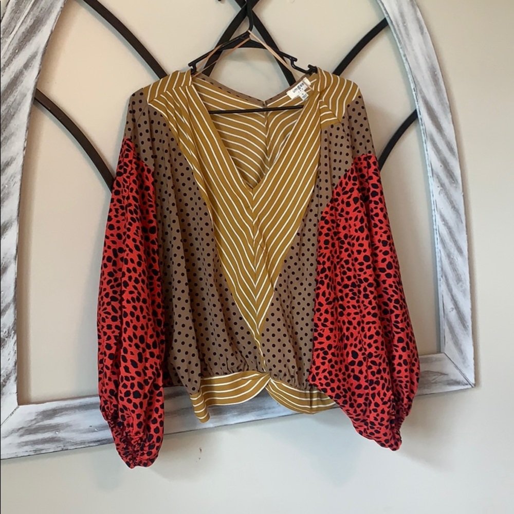 AMAZING boutique top!